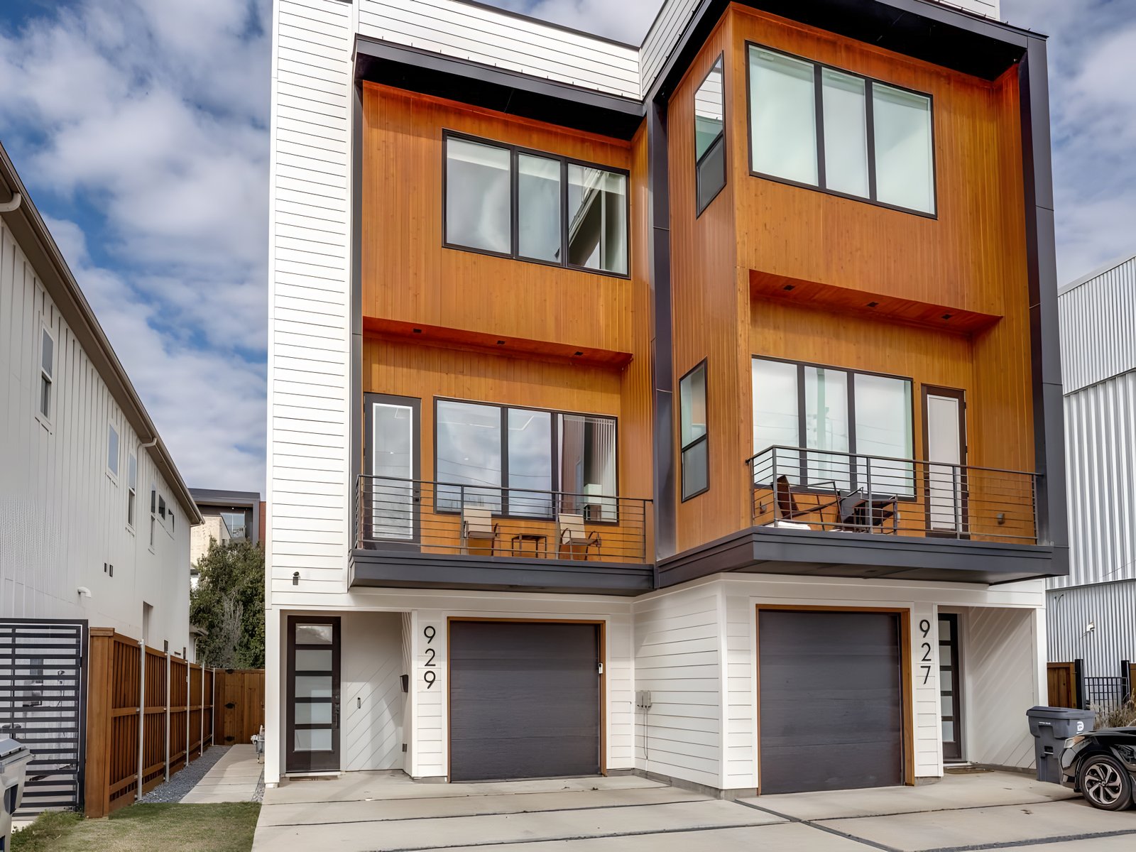 929 Bayonne St Exterior